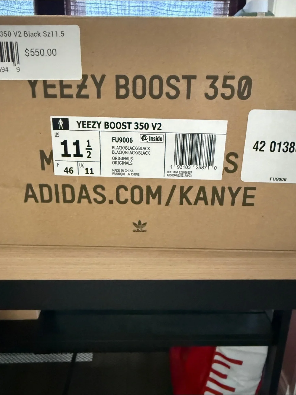 Black Yeezy Boost 350 V2